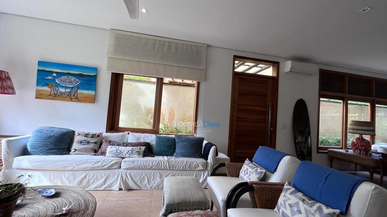 Casa para alquiler de vacaciones em São Sebastião (Praia Barra do Una)