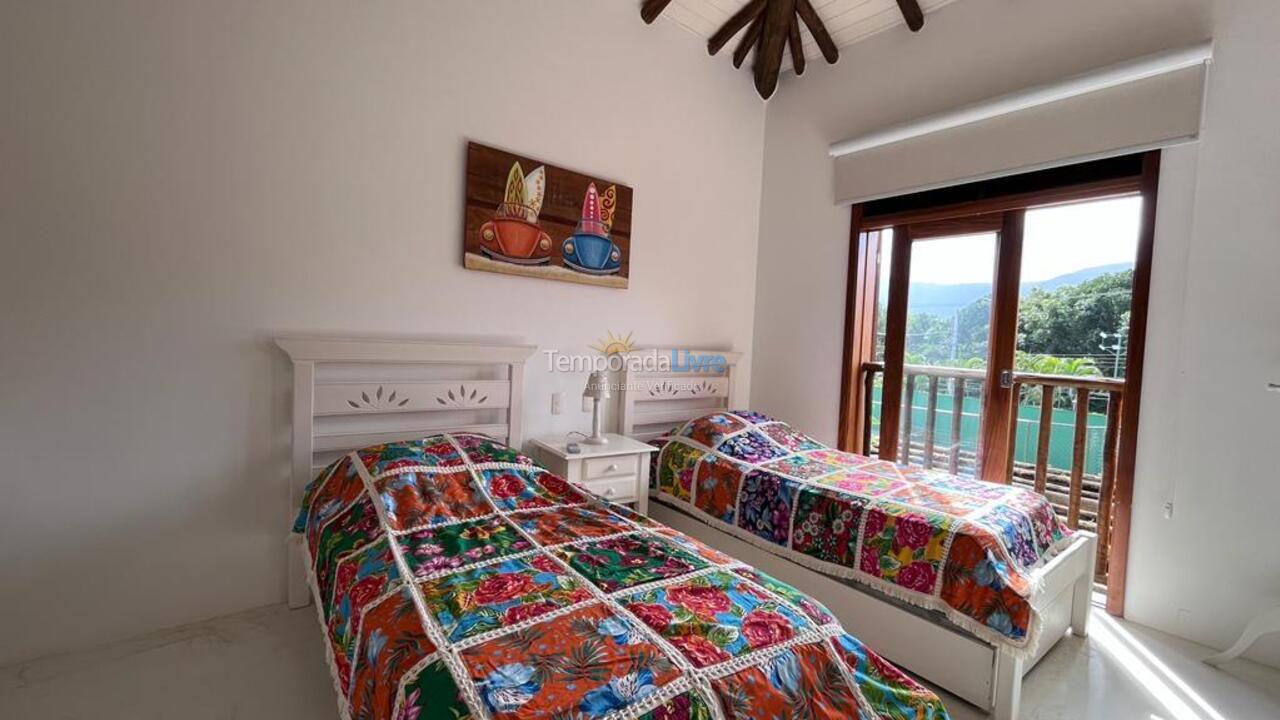 Casa para alquiler de vacaciones em São Sebastião (Praia Barra do Una)