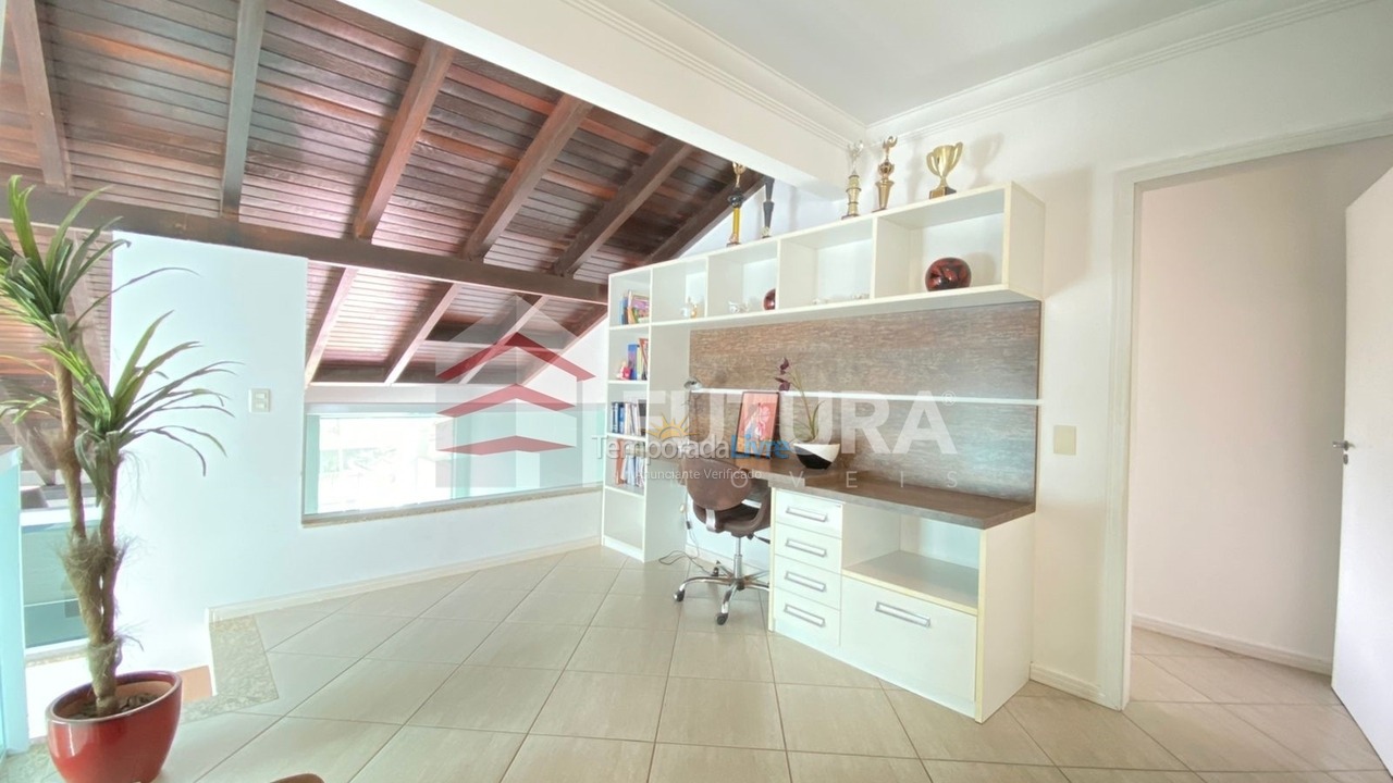 Casa para aluguel de temporada em Bombinhas (Mariscal)