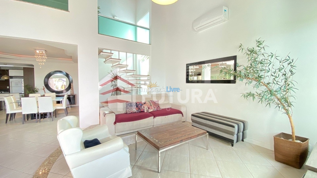 Casa para aluguel de temporada em Bombinhas (Mariscal)