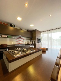 CASA PARA ALUGUEL DE TEMPORADA - CANTO GRANDE - BOMBINHAS/SC(LC117F)