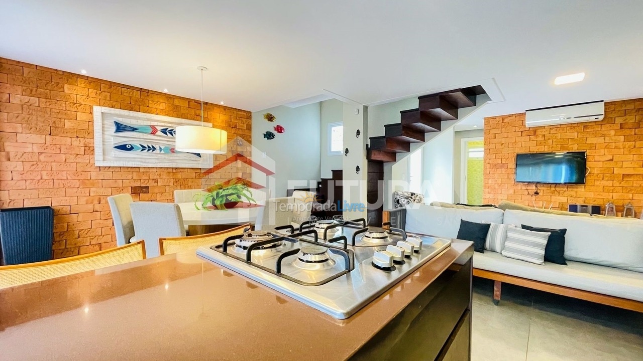 Casa para aluguel de temporada em Bombinhas (Canto Grande)