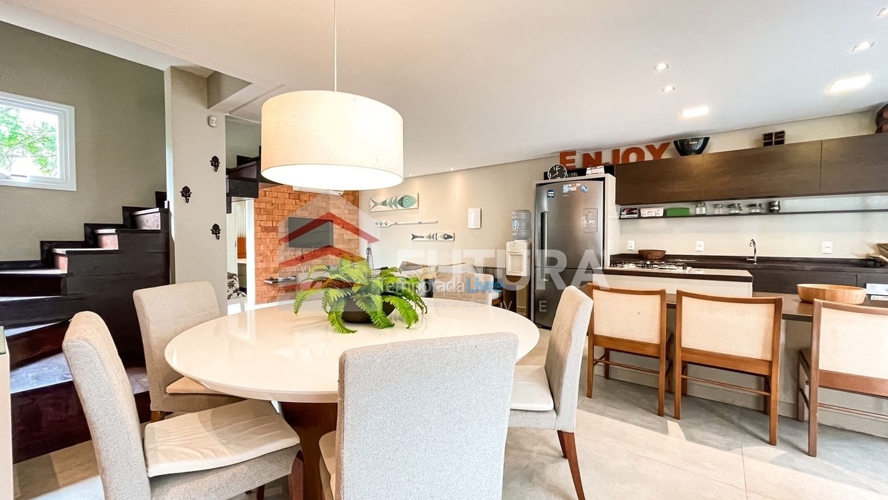 Casa para aluguel de temporada em Bombinhas (Canto Grande)