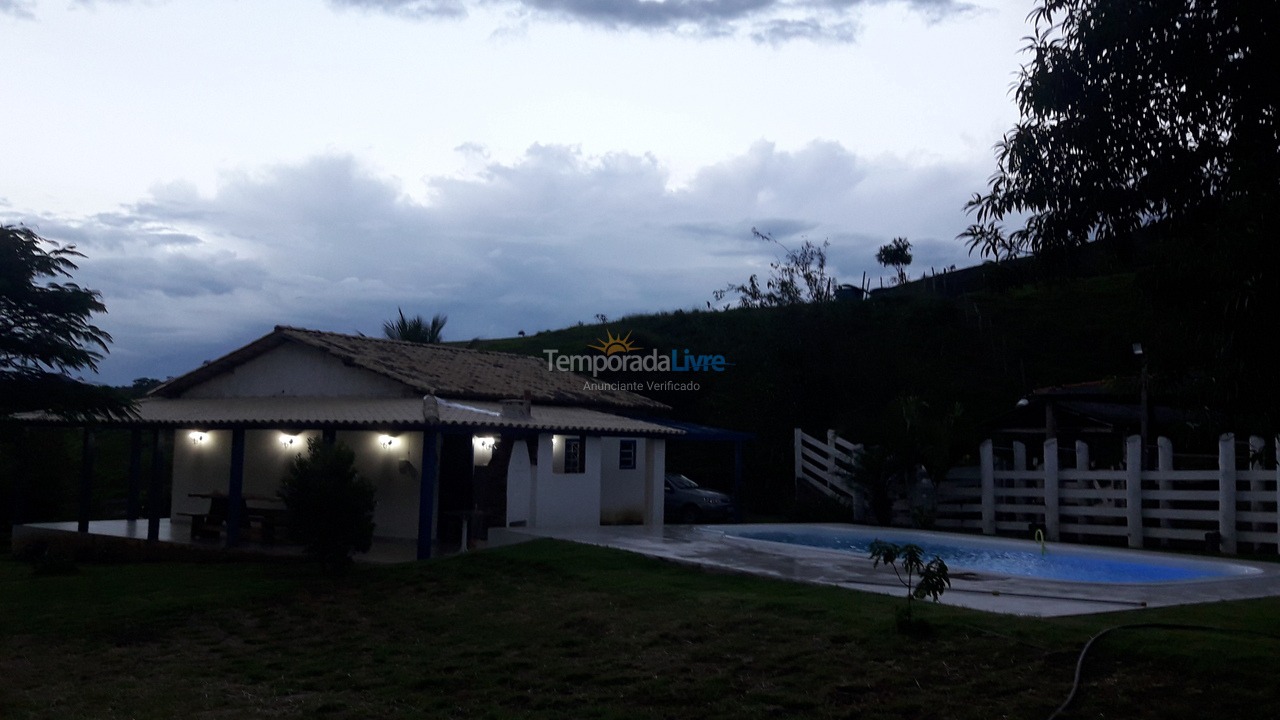 Chácara / sítio para aluguel de temporada em São Domingos do Prata (Distrito Cônego João Pio)