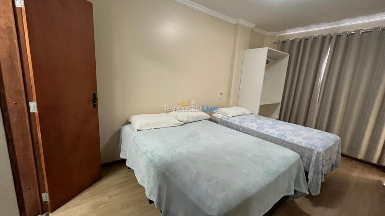 Apartamento para aluguel de temporada em Balneário Camboriú (Praia Central)