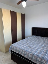 Great apartment, 2 bedrooms (1 with AC), balcony with barbecue