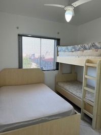 Great apartment, 2 bedrooms (1 with AC), balcony with barbecue