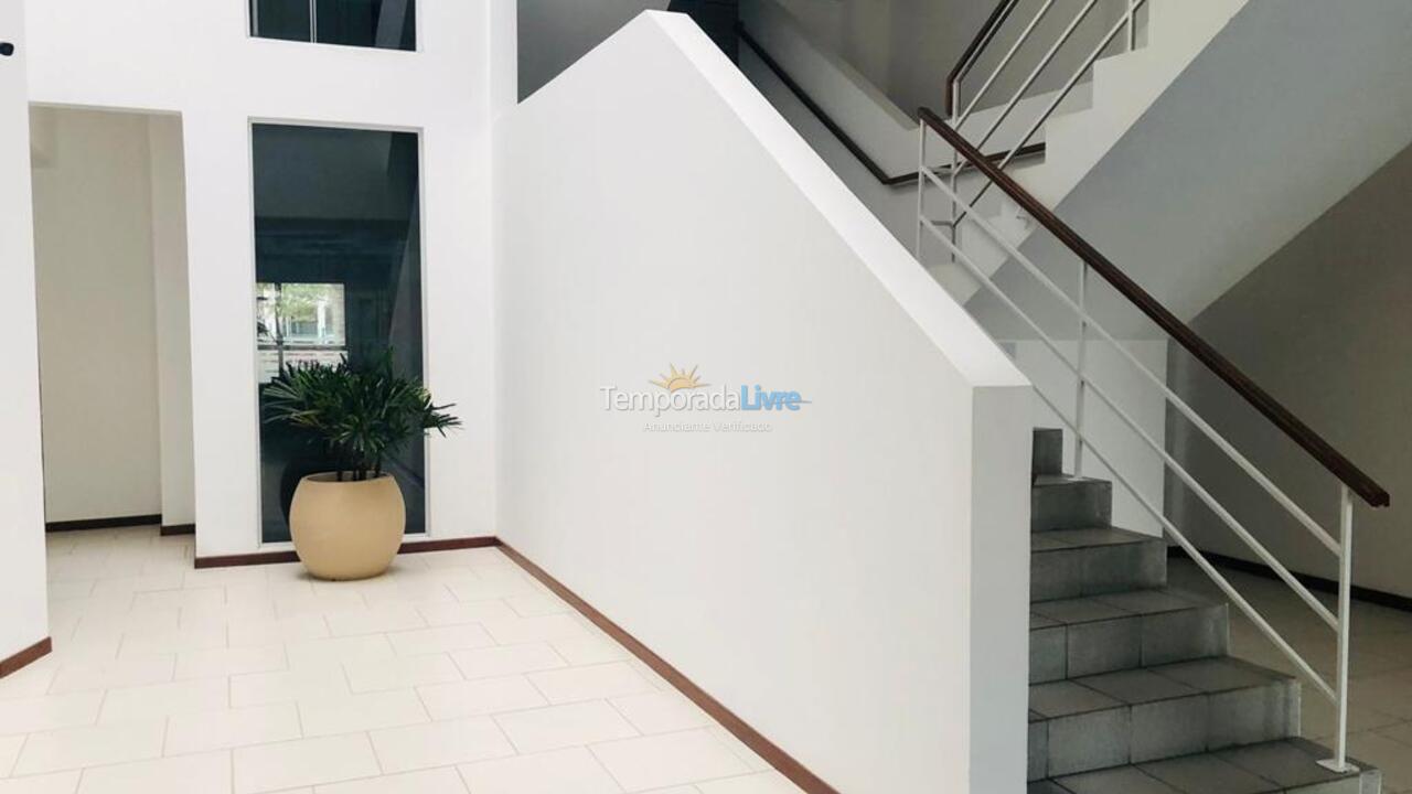 Apartamento para aluguel de temporada em Florianopolis (Praia dos Ingleses)