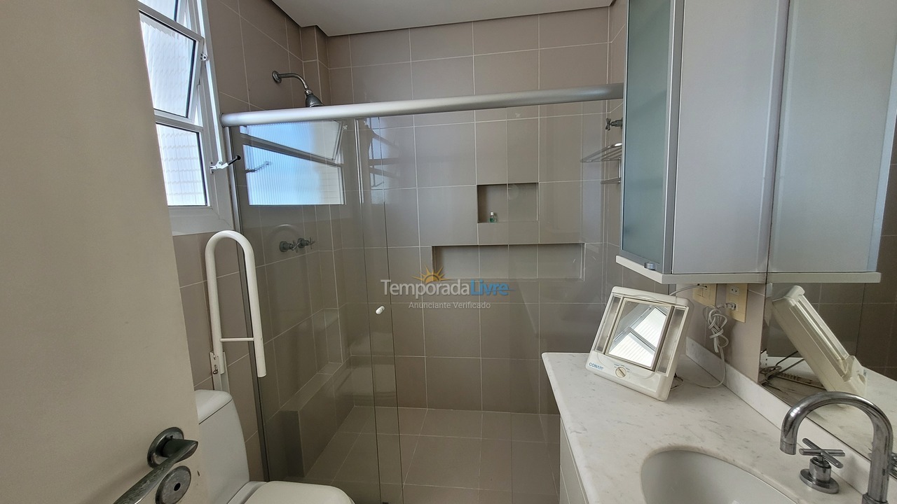 Apartment for vacation rental in Guarujá (Pitangueiras)