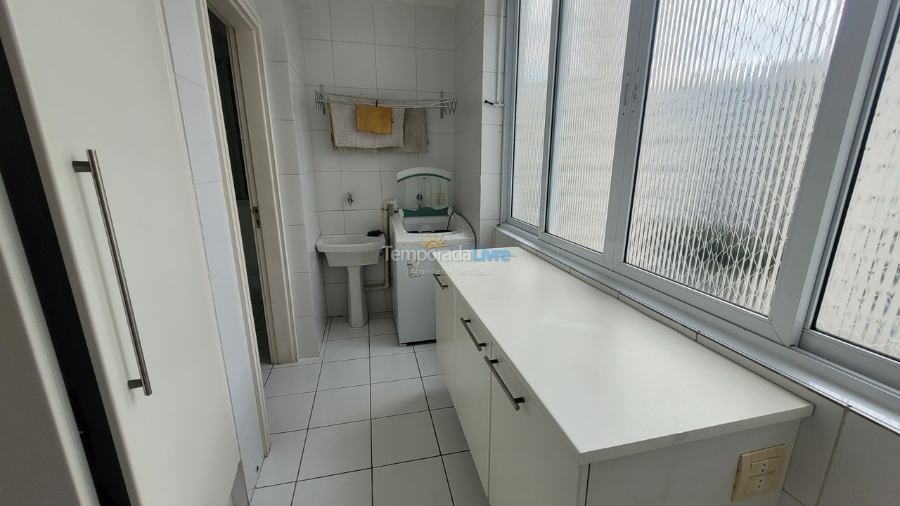 Apartment for vacation rental in Guarujá (Pitangueiras)