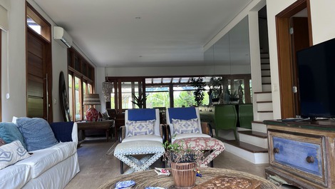 CASA EN LA PLAYA DE BARRA DO UNA