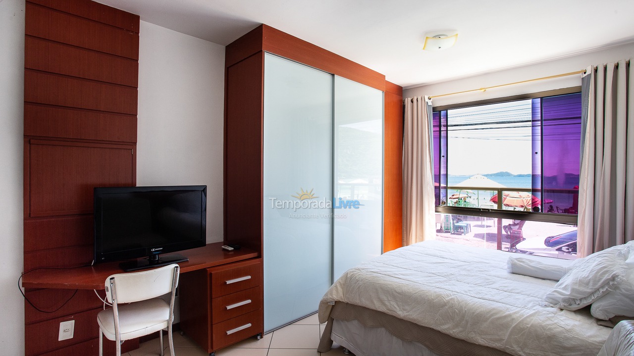 Apartamento para aluguel de temporada em Arraial do Cabo (Prainha)