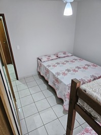 Apto Mobili. 2 Qtos + Dce- Wi-fi - 1 Gar. até 8 p