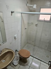 Apto Mobili. 2 Qtos + Dce- Wi-fi - 1 Gar. até 8 p