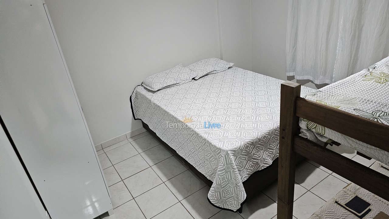 Apartamento para aluguel de temporada em Guarapari (Praia do Morro)