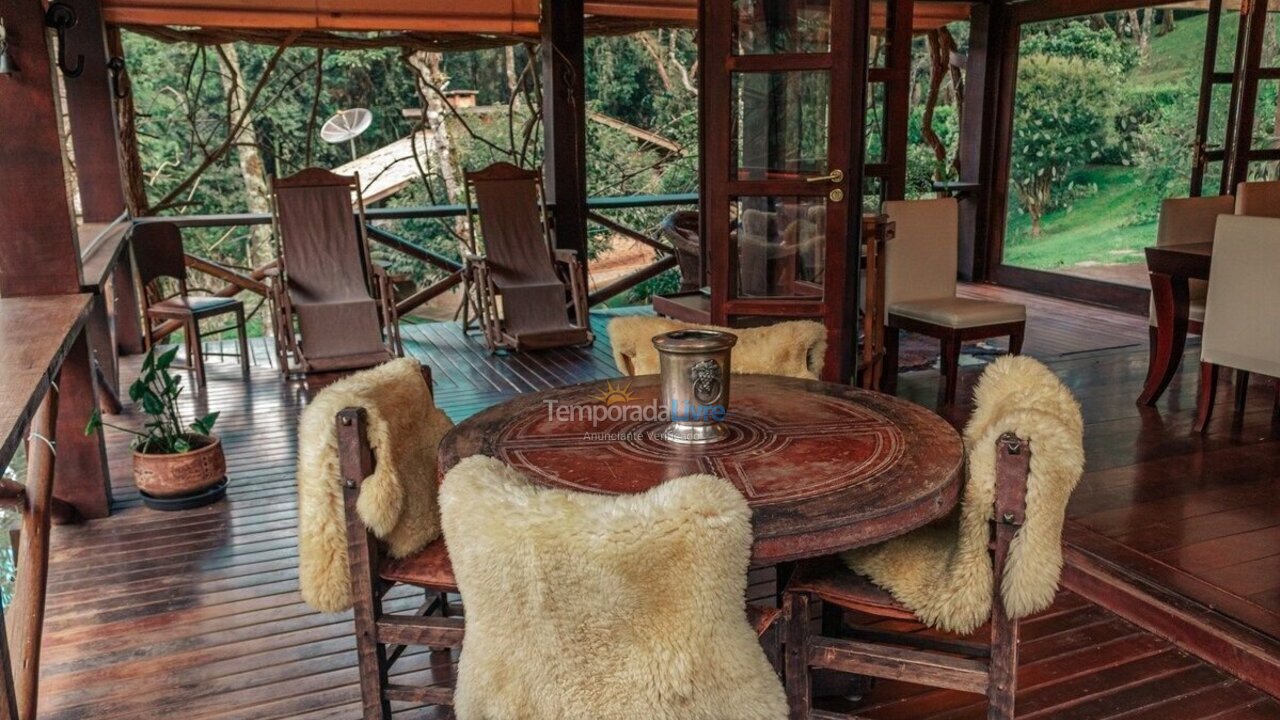 Casa para aluguel de temporada em Campos do Jordão (Pedra do Fogo)