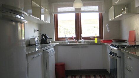 RESERVA IMBASSAI - CASA C02 BROMELIAS