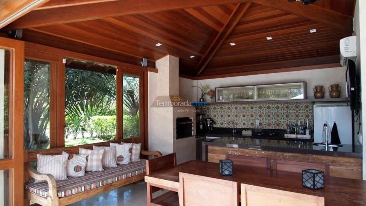 Casa para aluguel de temporada em Mata de São João (Imbassaí)