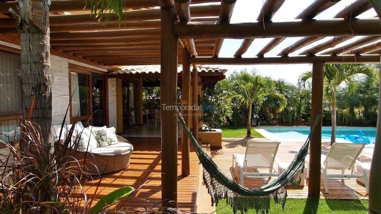 Casa para aluguel de temporada em Mata de São João (Imbassaí)