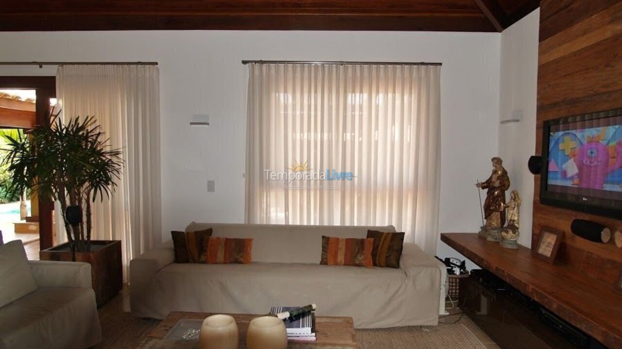 Casa para aluguel de temporada em Mata de São João (Imbassaí)