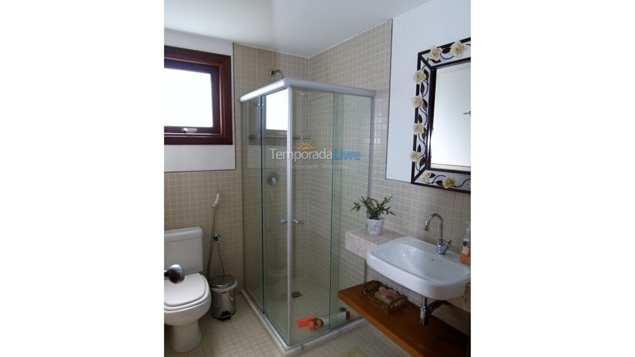 Casa para aluguel de temporada em Mata de São João (Imbassaí)