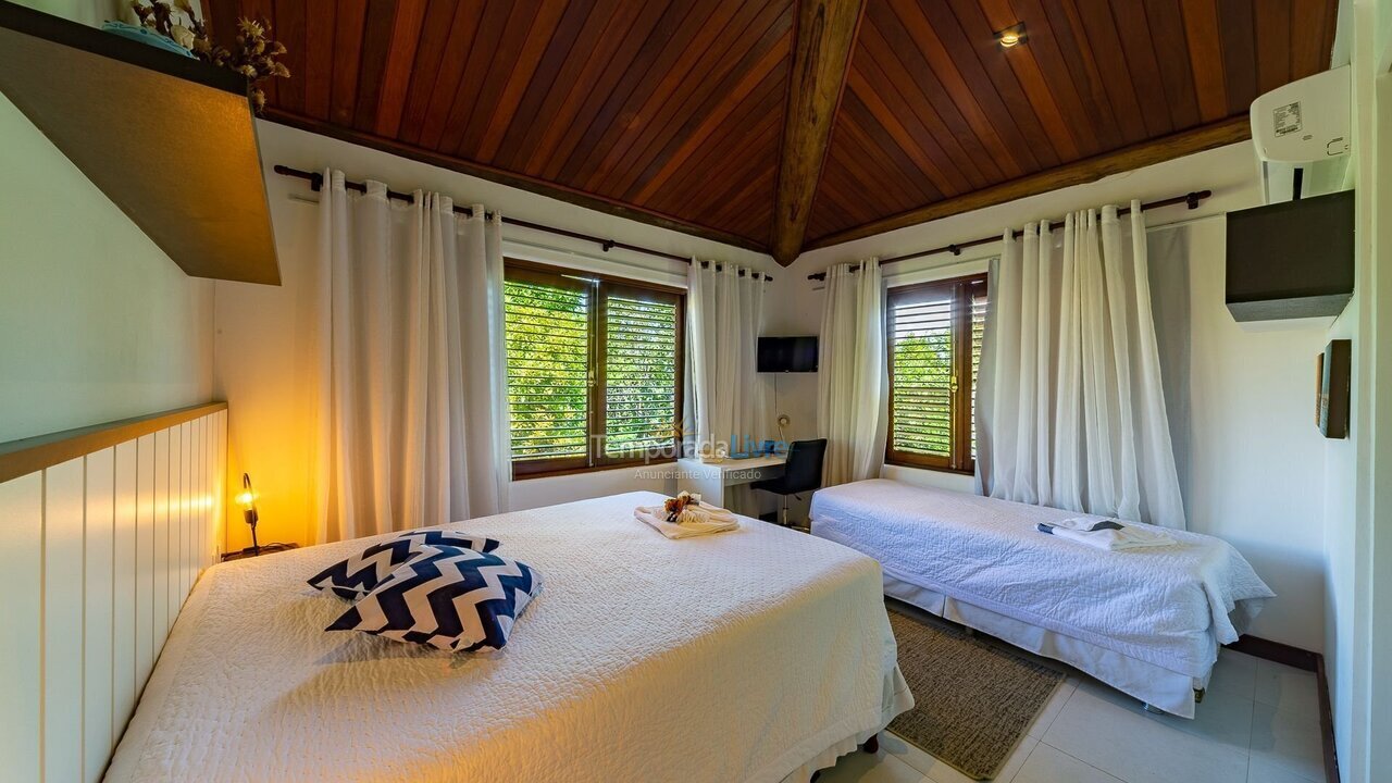 Apartamento para aluguel de temporada em Mata de São João (Imbassaí)