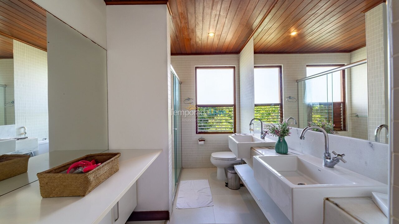 Apartamento para aluguel de temporada em Mata de São João (Imbassaí)