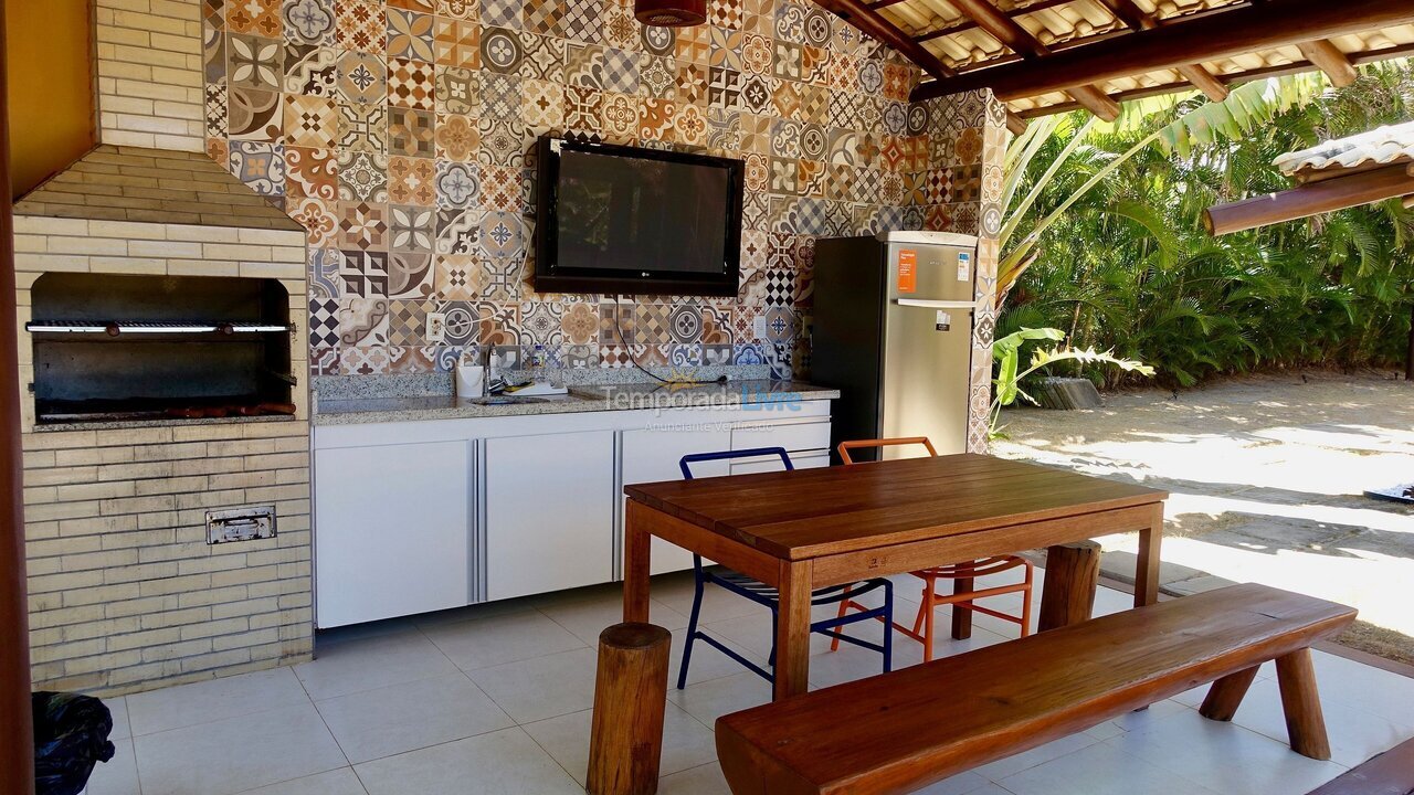 Casa para aluguel de temporada em Mata de São João (Imbassaí)