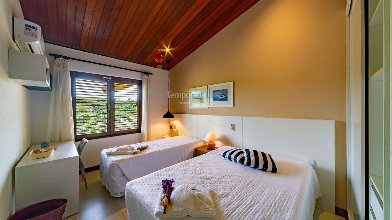 Apartamento para aluguel de temporada em Mata de São João (Imbassaí)