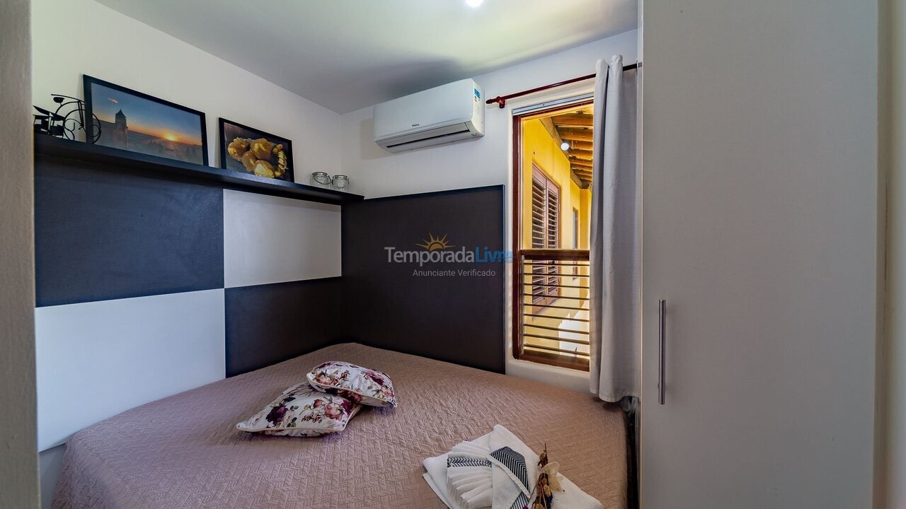 Apartamento para aluguel de temporada em Mata de São João (Imbassaí)