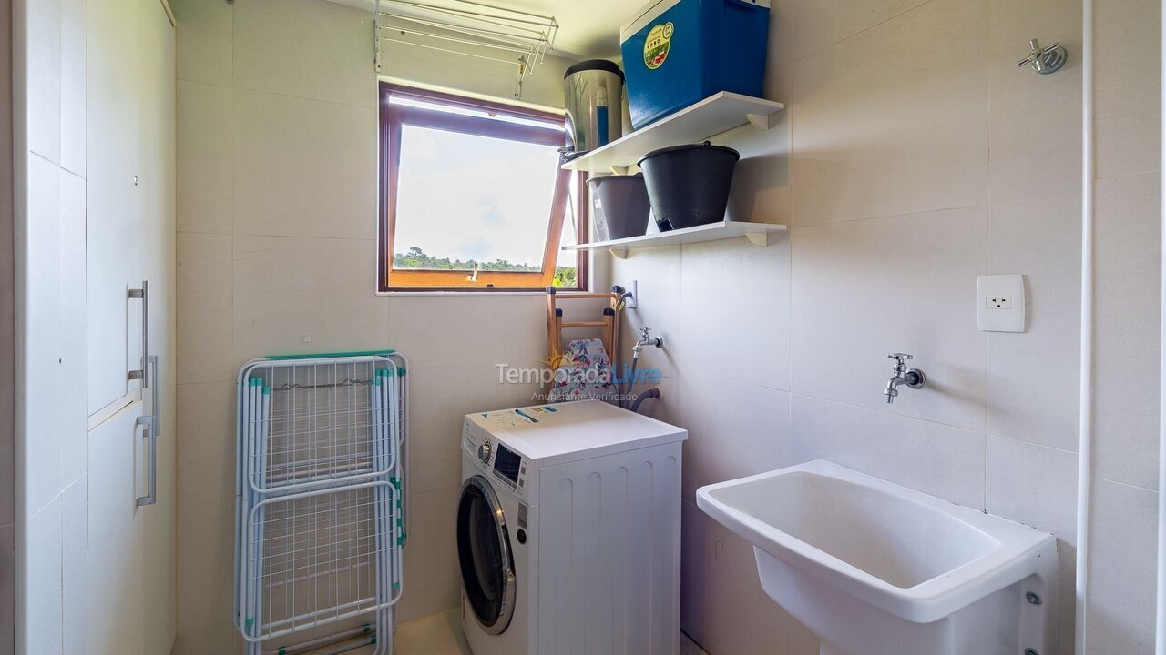 Apartamento para aluguel de temporada em Mata de São João (Imbassaí)