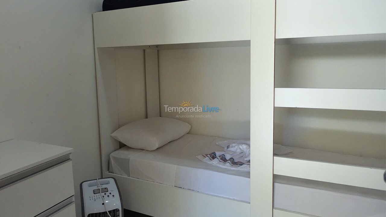 Casa para aluguel de temporada em Mata de São João (Imbassaí)