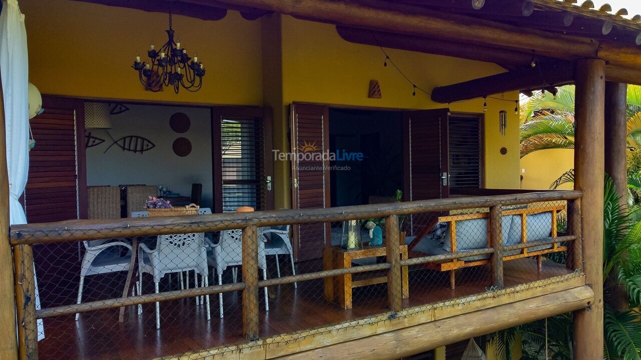 Apartamento para aluguel de temporada em Mata de São João (Imbassaí)