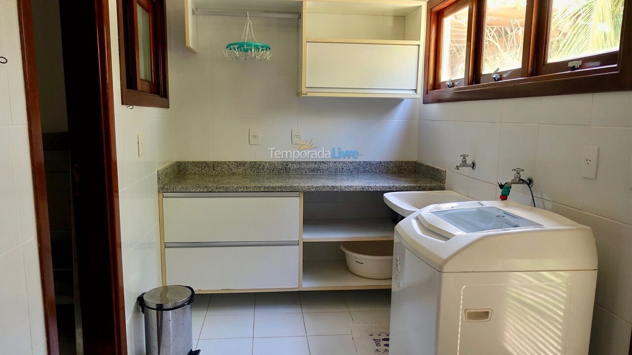 Casa para aluguel de temporada em Mata de São João (Imbassaí)