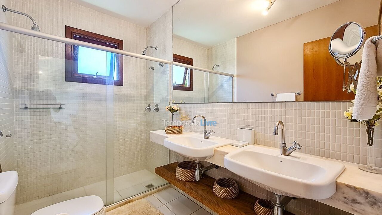 Casa para aluguel de temporada em Mata de São João (Imbassaí)