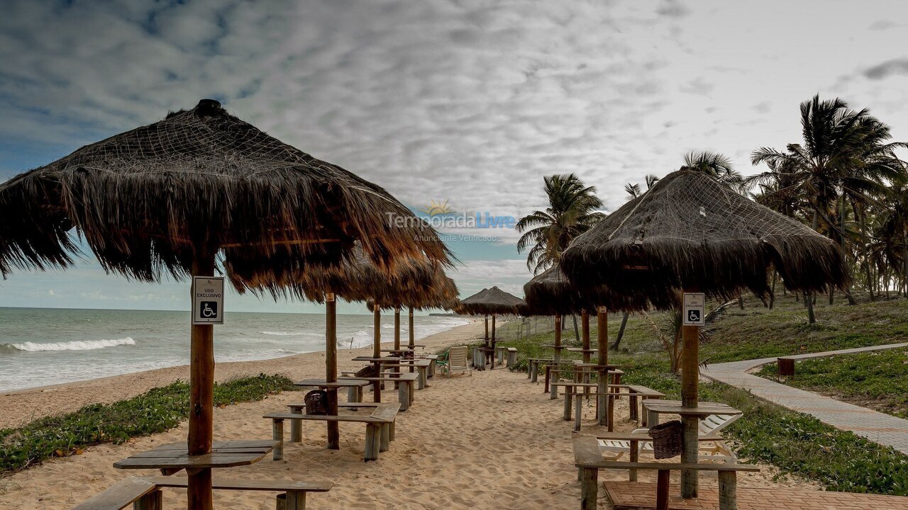 Apartamento para aluguel de temporada em Mata de São João (Imbassaí)