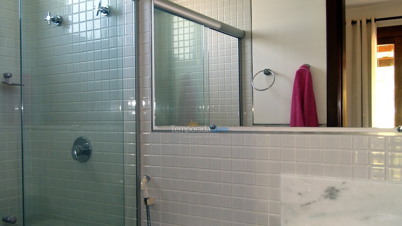 Apartamento para aluguel de temporada em Mata de São João (Imbassaí)