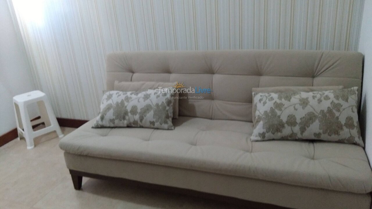 Apartamento para aluguel de temporada em Mata de São João (Imbassaí)