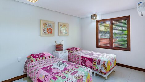 Imbassai Reserve - AP D01 101 Bromeliads