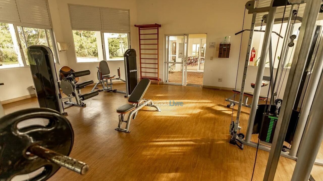 Apartamento para aluguel de temporada em Mata de São João (Imbassaí)