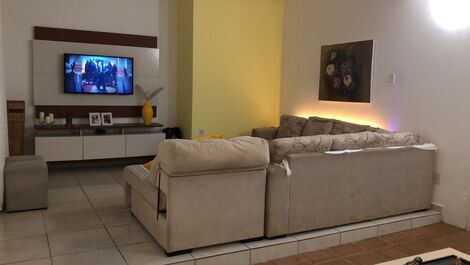 Sala de estar com tv