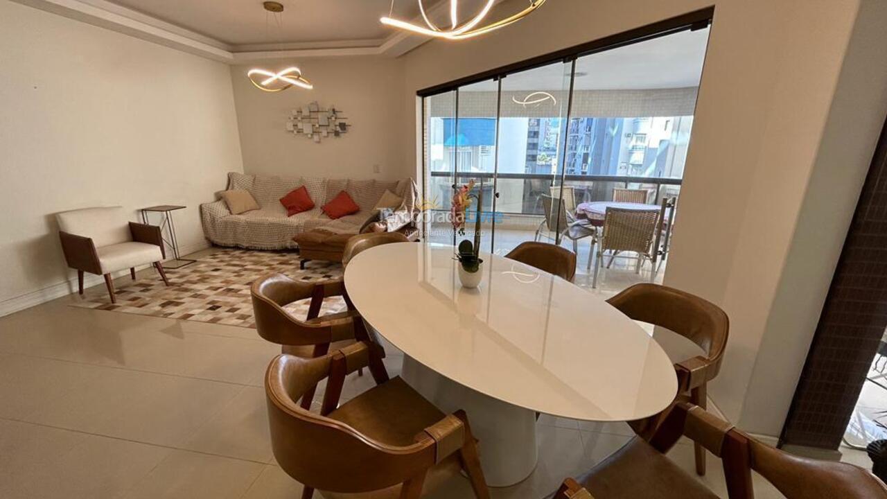 Apartment for vacation rental in Itapema (Centro)