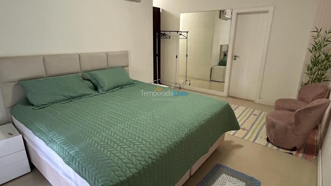 Apartment for vacation rental in Itapema (Centro)