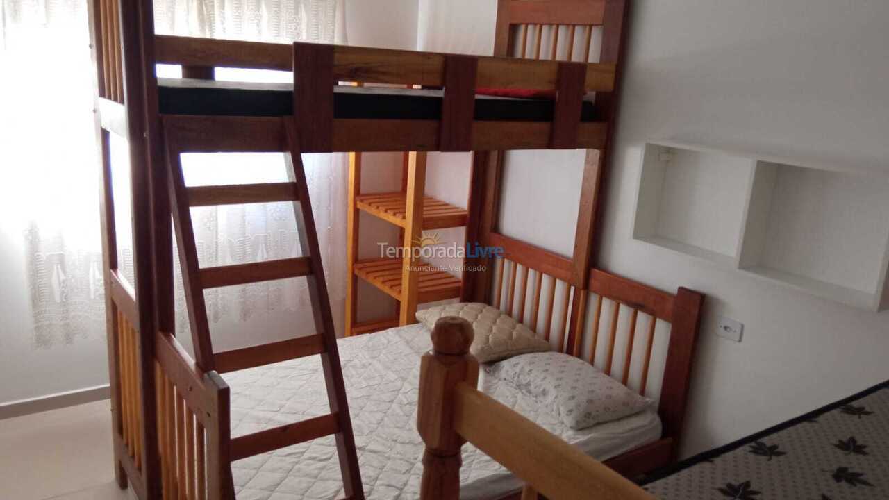 House for vacation rental in Guaratuba (Coroados)