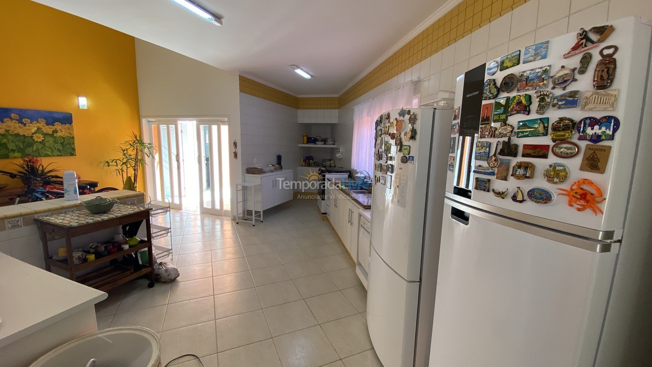 Casa para aluguel de temporada em Bertioga (Riviera de São Lourenço)