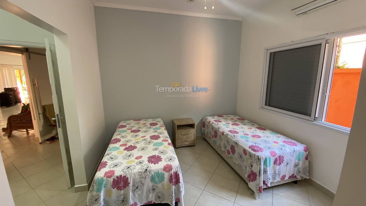 Casa para aluguel de temporada em Bertioga (Riviera de São Lourenço)