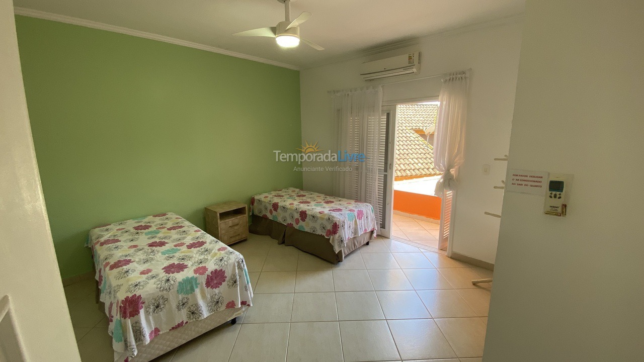 Casa para aluguel de temporada em Bertioga (Riviera de São Lourenço)