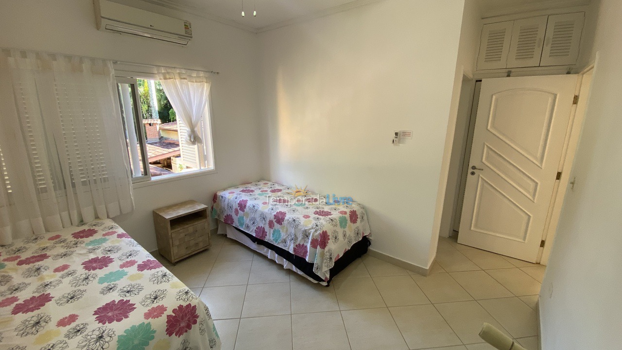 Casa para aluguel de temporada em Bertioga (Riviera de São Lourenço)