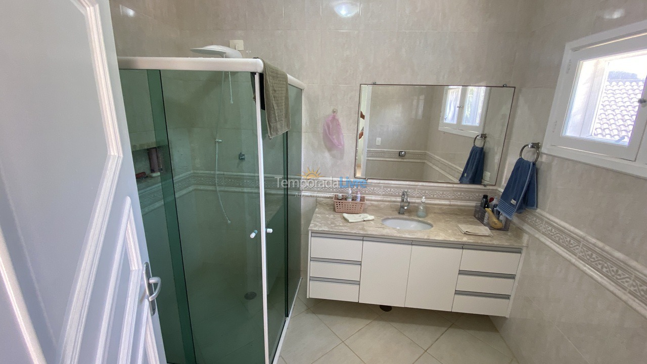 Casa para aluguel de temporada em Bertioga (Riviera de São Lourenço)