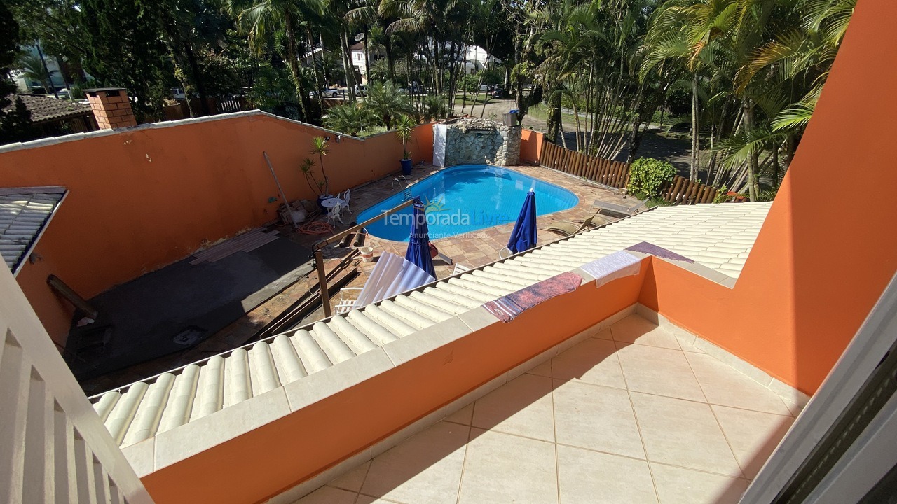 Casa para aluguel de temporada em Bertioga (Riviera de São Lourenço)